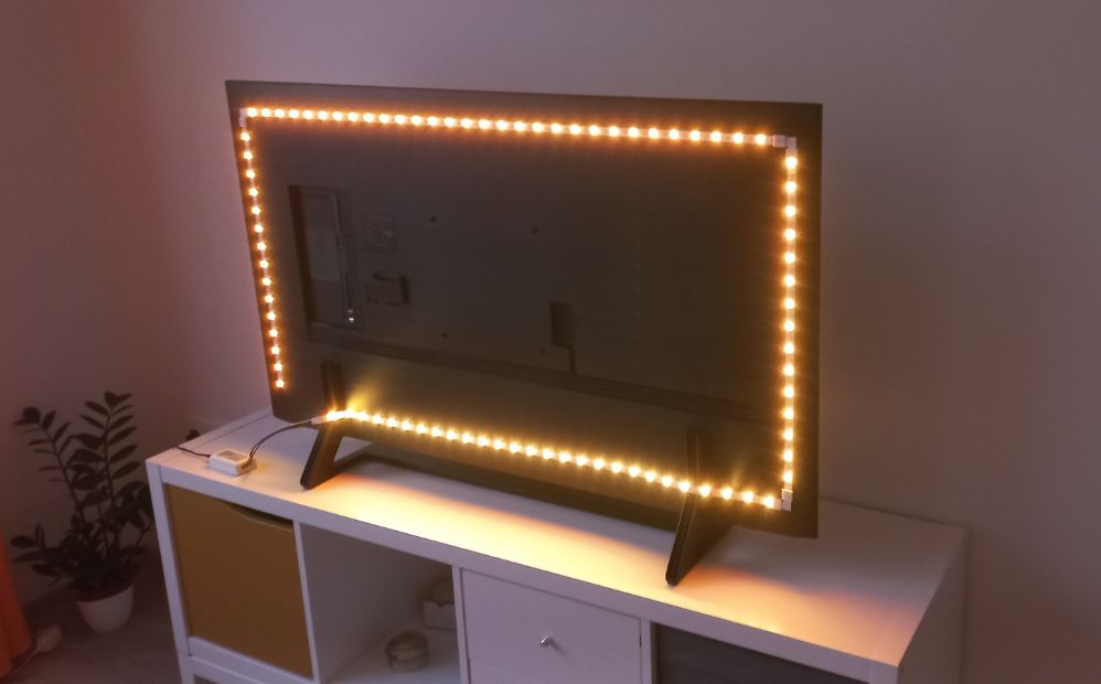 Nasvícení TV LED páskem
