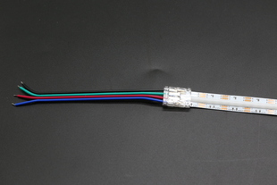 Nacvakávací připojovací konektor TSP MINI pro COB RGB pásky | 10mm | IP20 |